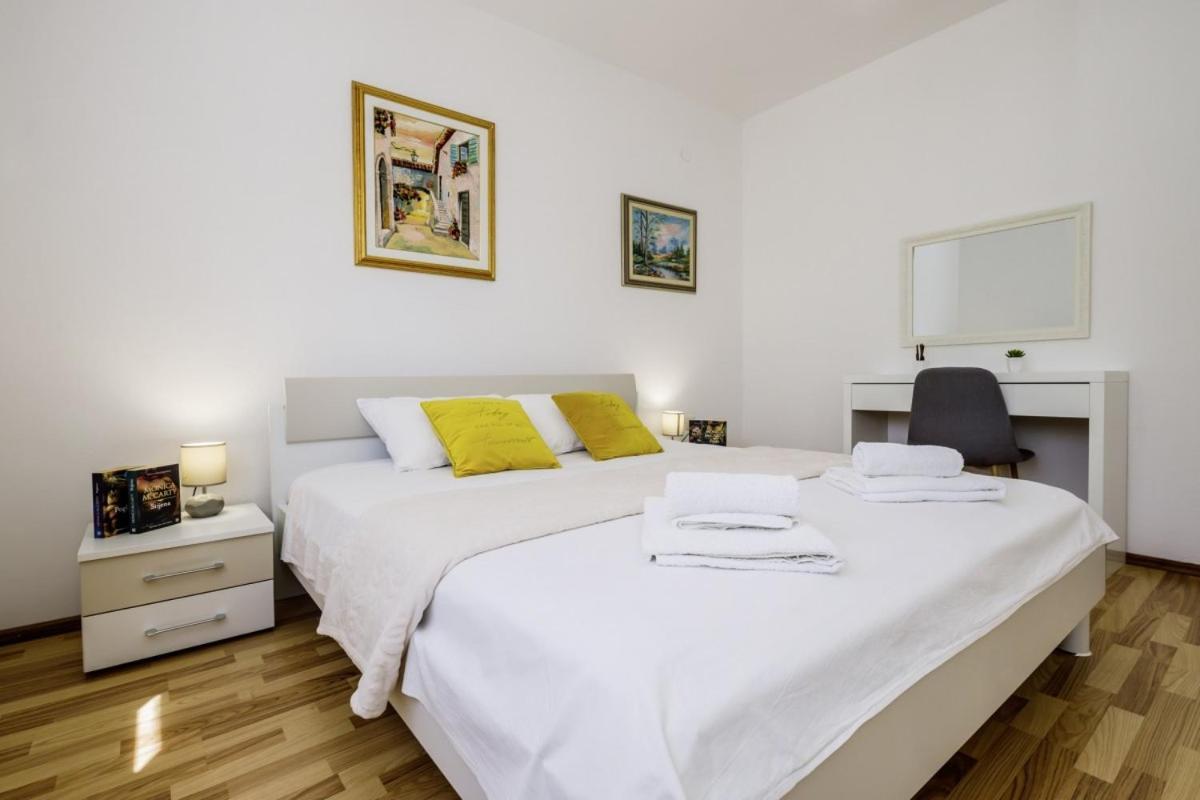 Ani In Trogir * Mittel-Dalmatien Hotel Donji Seget Eksteriør billede